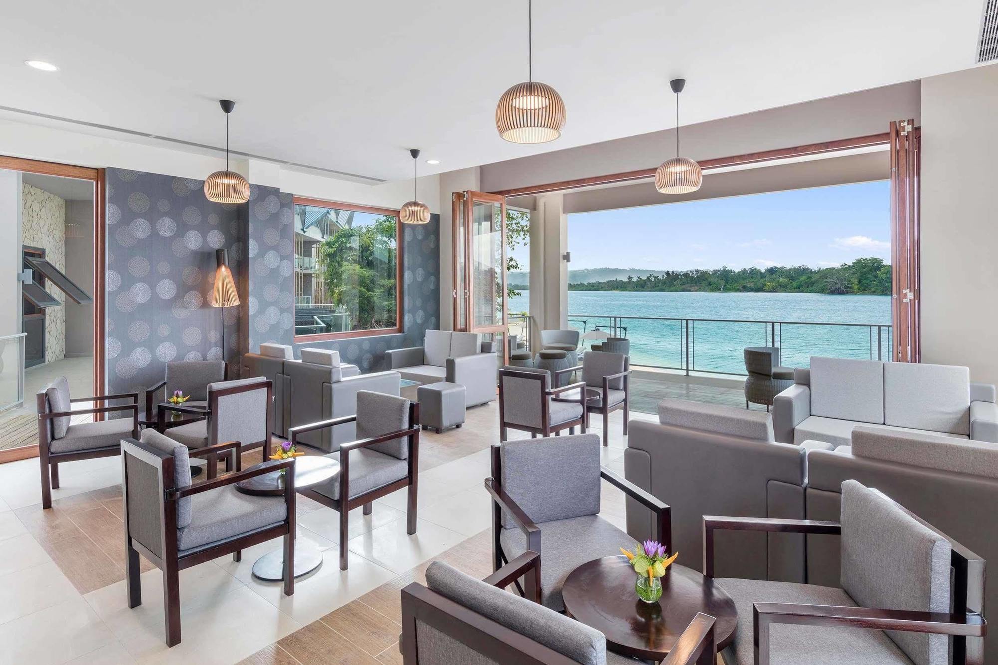 Ramada Resort By Wyndham Порт-Вила Экстерьер фото